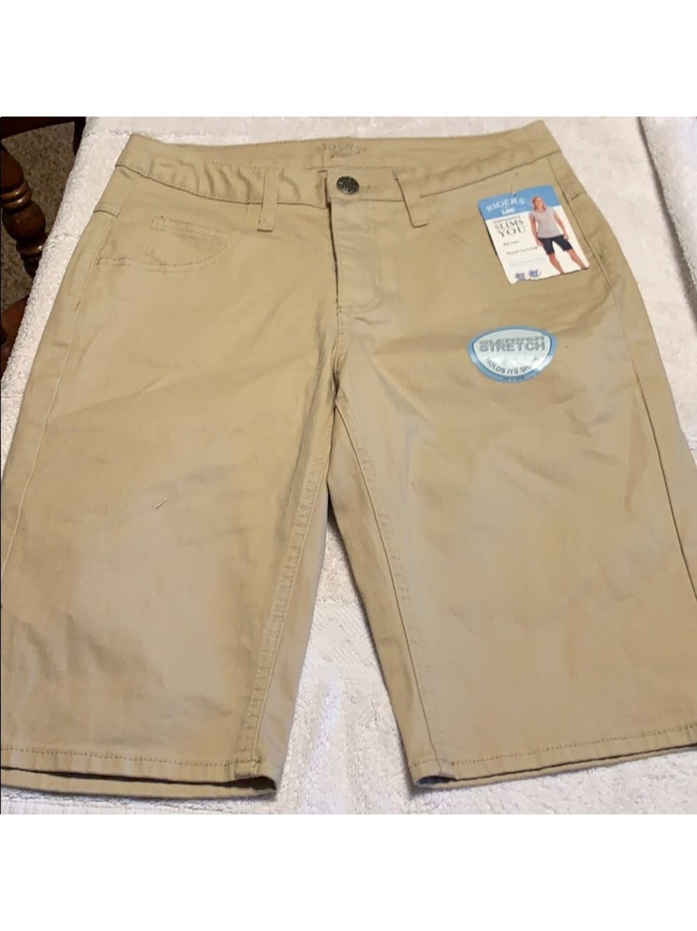 Riders Lee Khaki Shorts Size 4 New